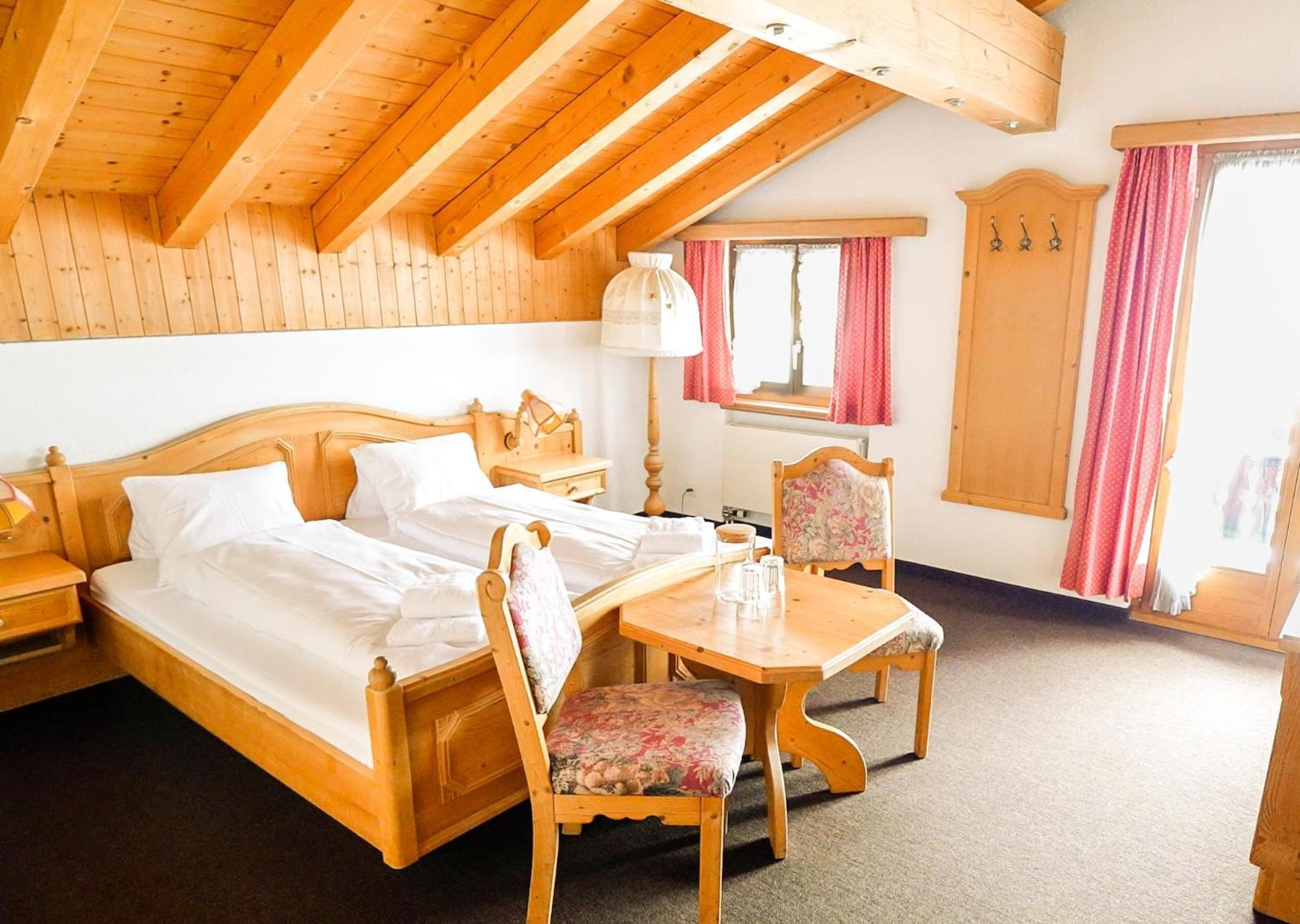 Hotel Postigliun Sedrun 24-7 Self-Checkin Bagian luar foto